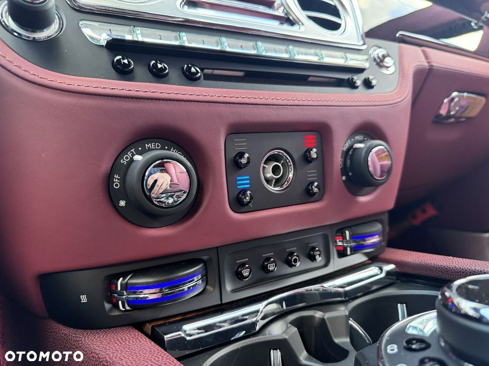 Rolls-Royce Wraith Standard - 34