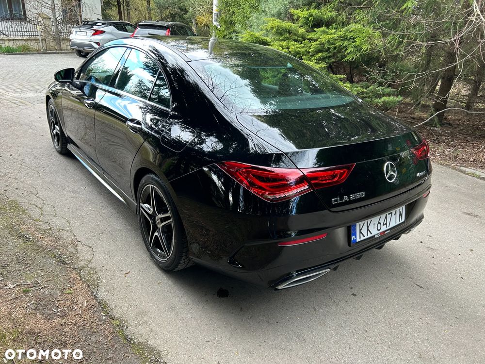 Mercedes-Benz CLA 250 4Matic 7G-DCT AMG Line - 5