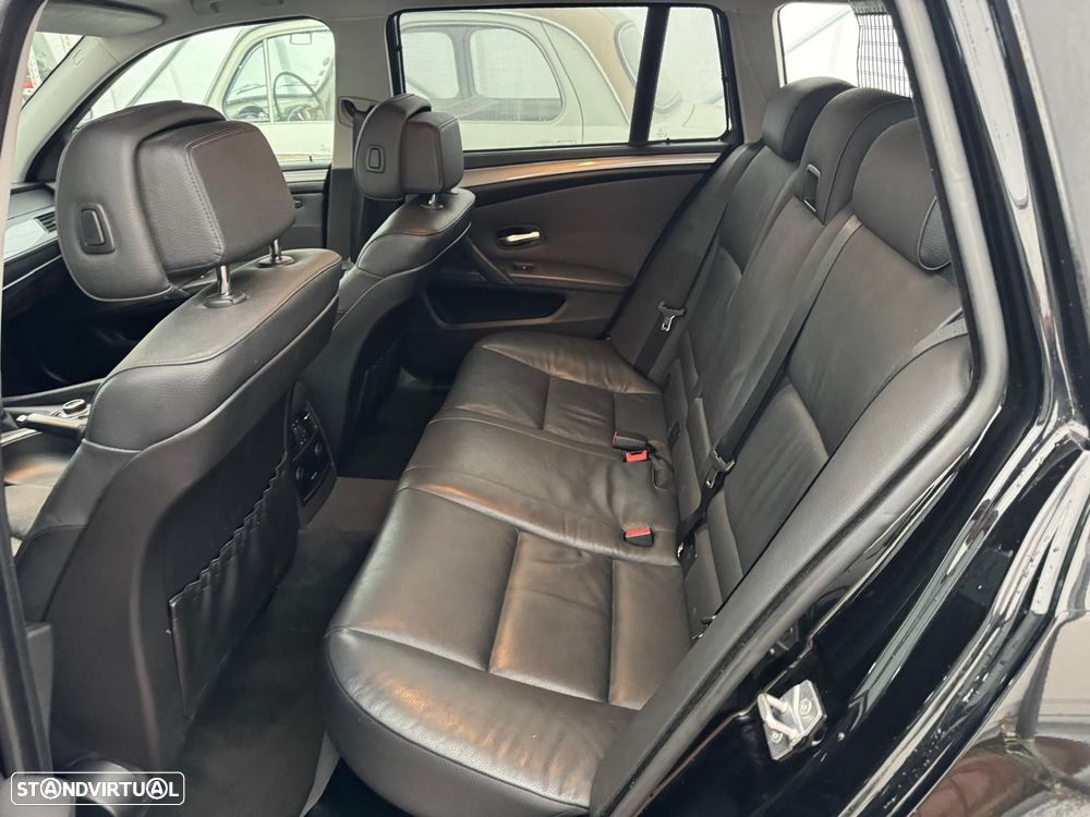 BMW 520 d Touring Executive - 19