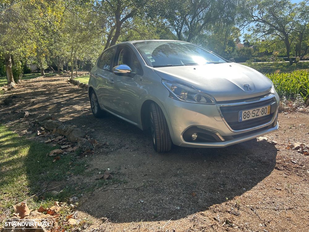 Peugeot 208 1.2 PureTech Allure - 2