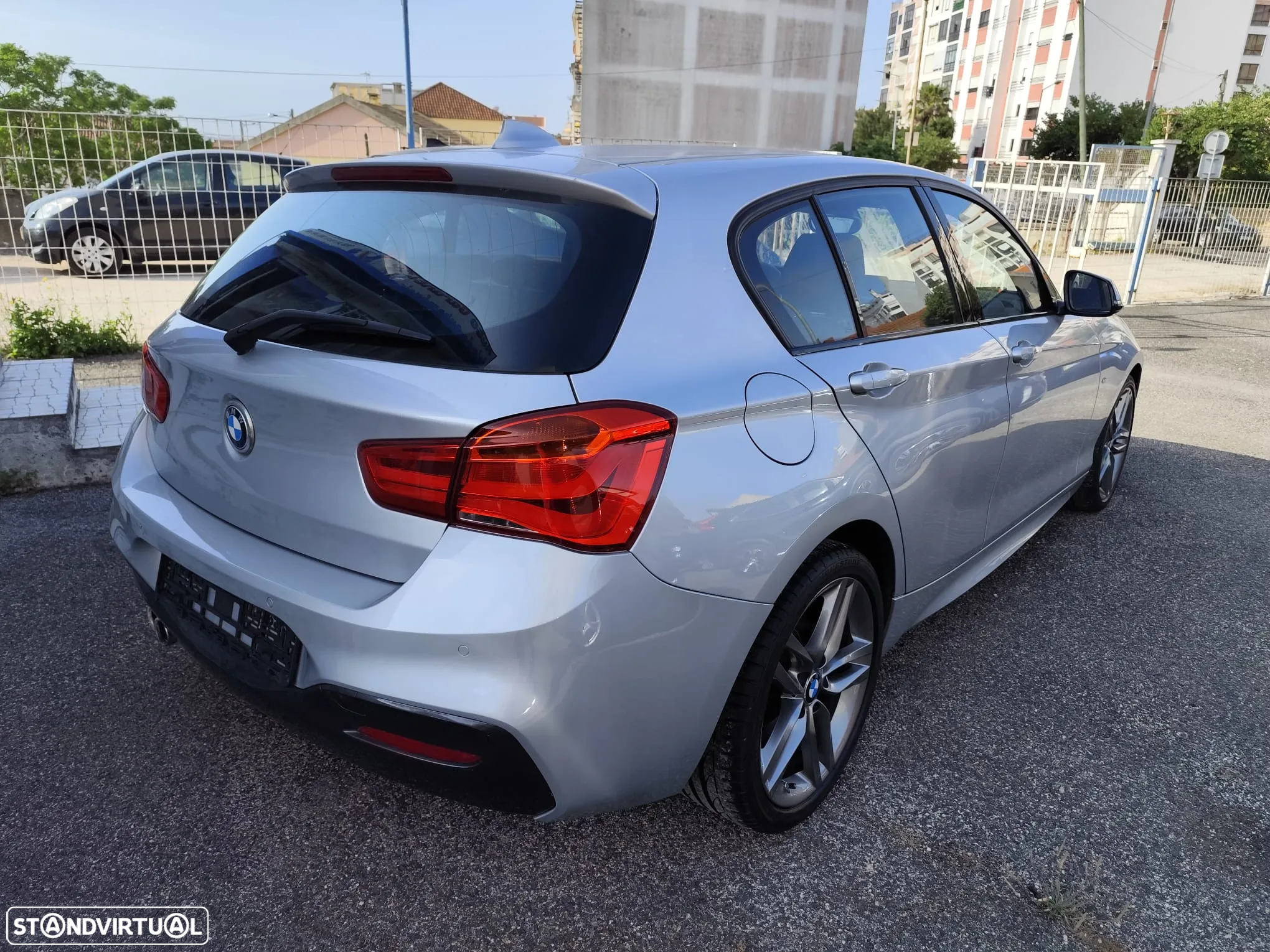 BMW 120 i Pack M - 4