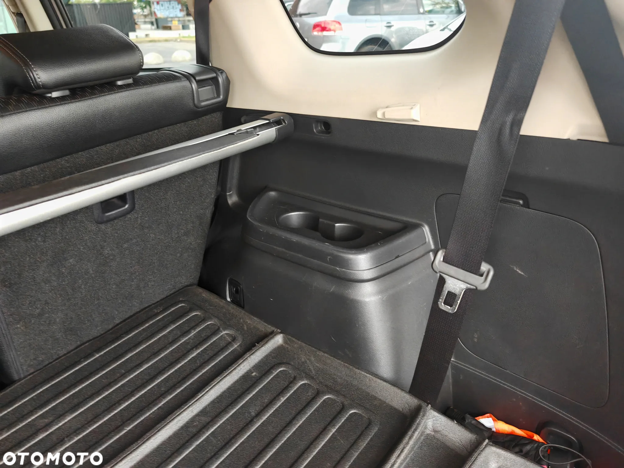 Mitsubishi Outlander 2.0 Instyle + 4WD CVT - 22