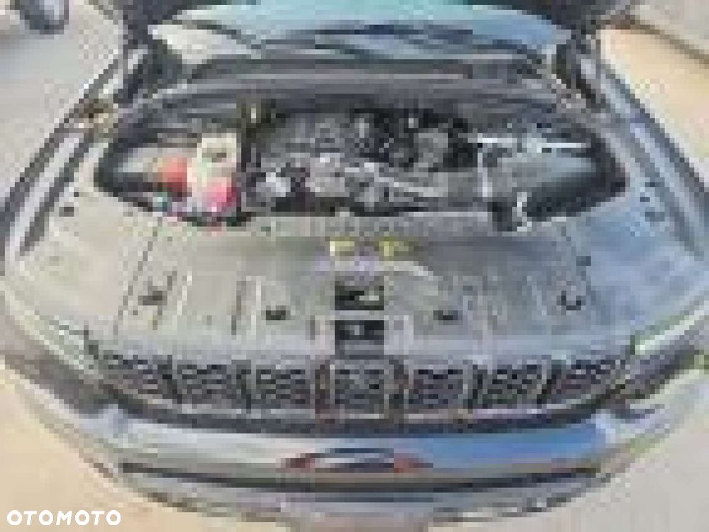 Jeep Grand Cherokee - 11