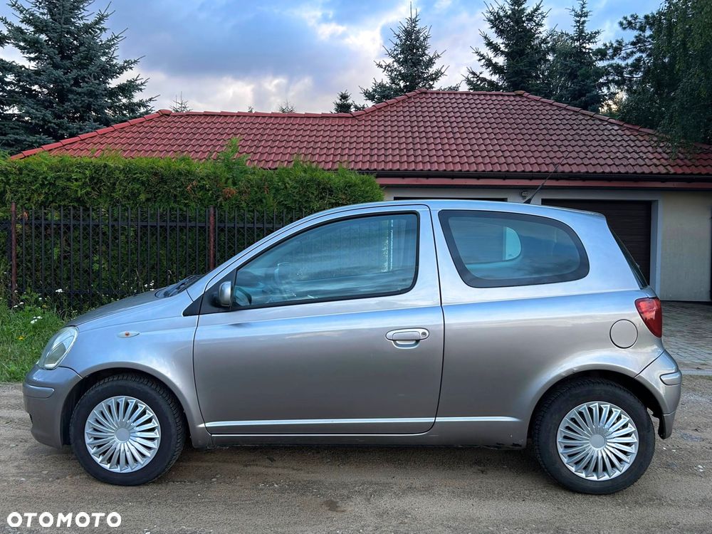 Toyota Yaris 1.3 Sol - 3
