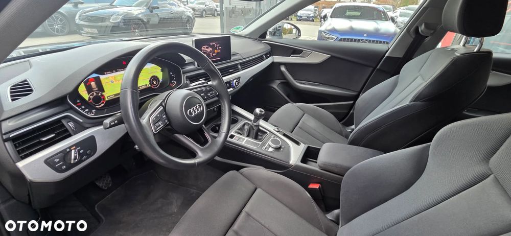 Audi A4 Avant 2.0 TDI - 31