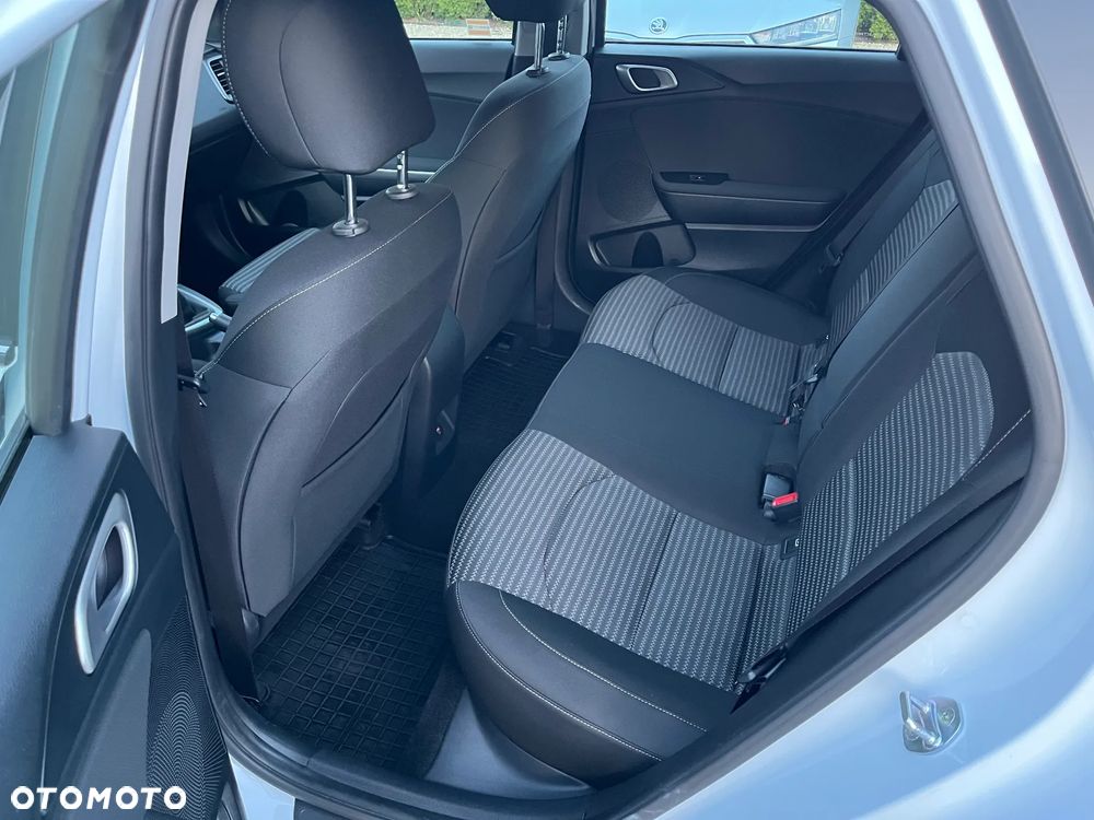Kia Ceed 1.5 T-GDI M - 7