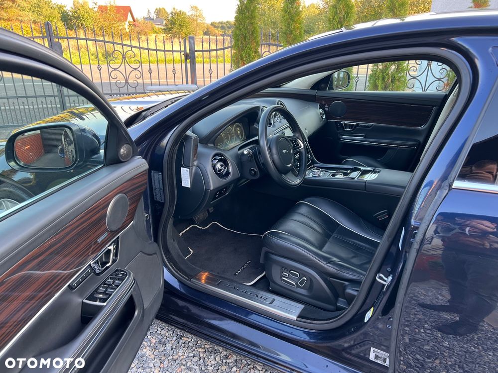 Jaguar XJ 3.0 D V6 LWB Premium Luxury - 7
