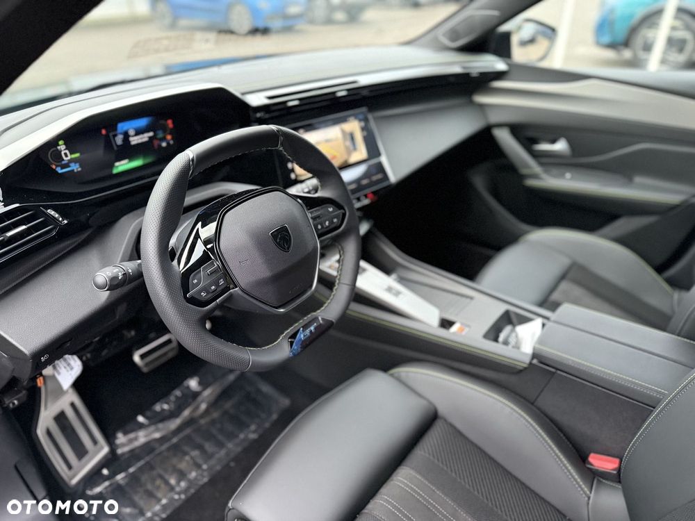 Peugeot 308 - 13