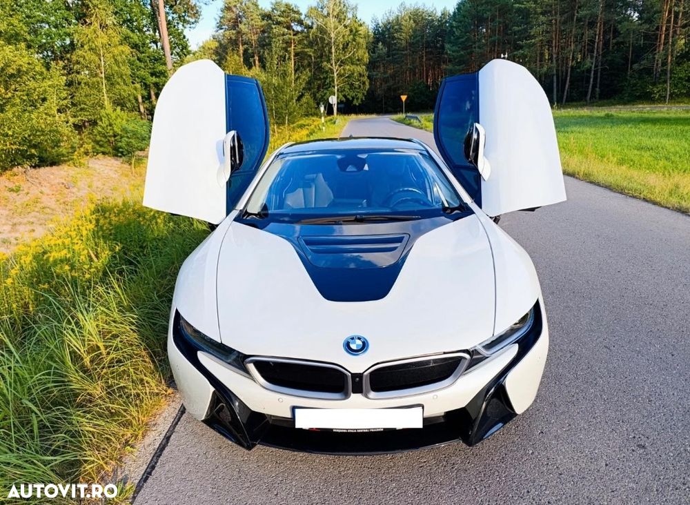 BMW i8 Coupe - 1