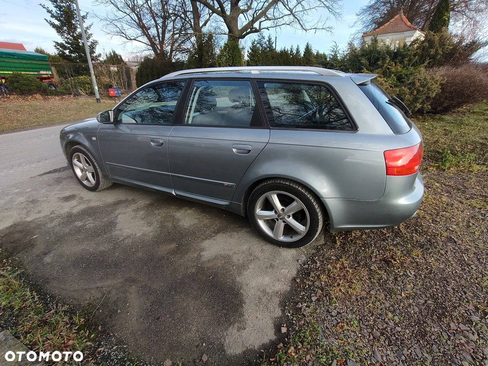 Audi A4 Avant 2.0 TDI DPF quattro - 9