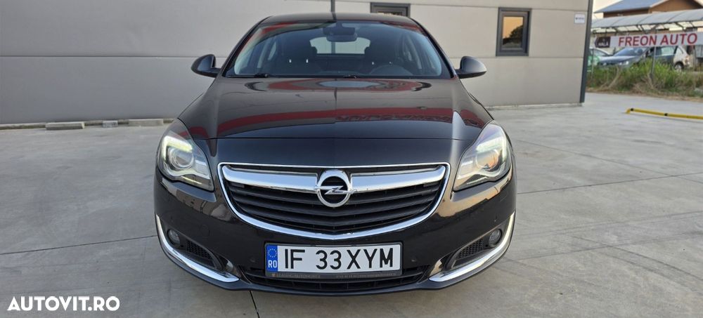 Opel Insignia - 1