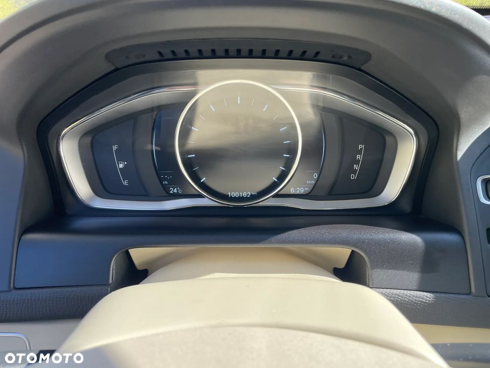 Volvo XC 60 - 16