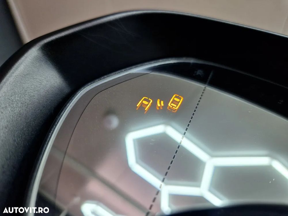 Lexus Seria NX 300h AWD Business - 33