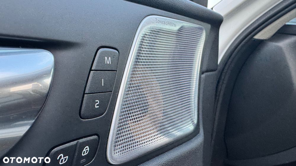 Volvo XC 60 D5 AWD Inscription - 23