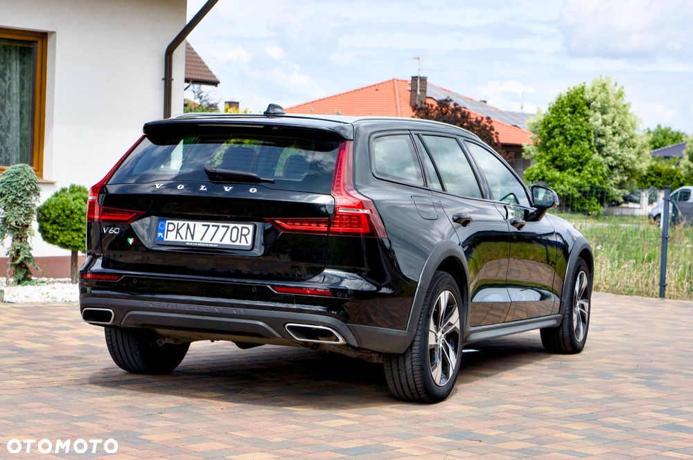 Volvo V60 Cross Country B4 D AWD Geartronic Pro - 5