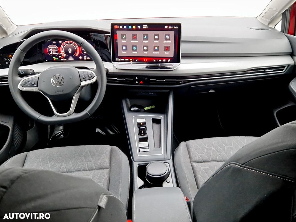 Volkswagen Golf 1.5 eTSI DSG MHEV Advanced - 12