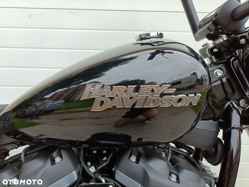 Harley-Davidson Softail Street Bob - 9
