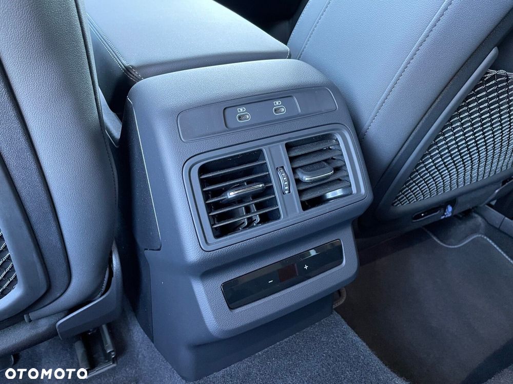 Audi Q5 Sportback - 38