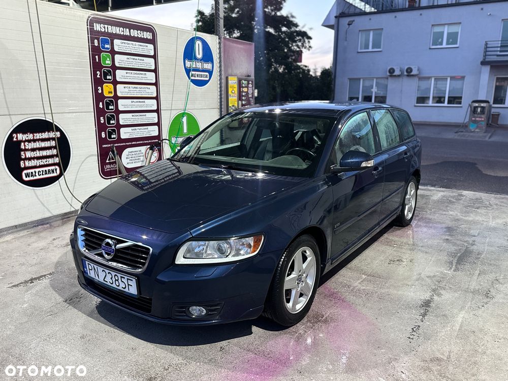 Volvo V50 - 1