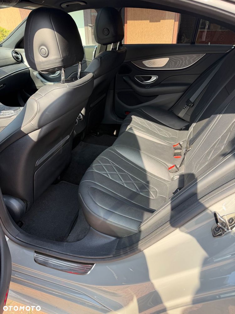 Mercedes-Benz CLS - 8