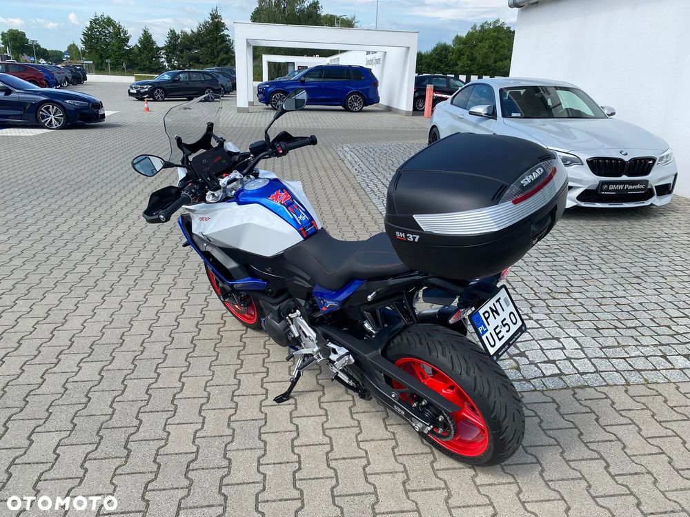 BMW F - 3