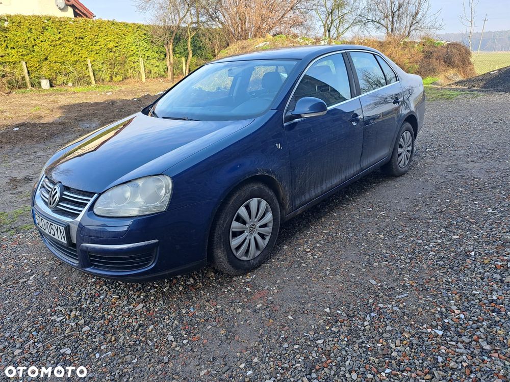 Volkswagen Jetta 1.9 TDI Trendline - 1