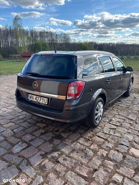 Opel Astra 1.6 Color Edition - 4