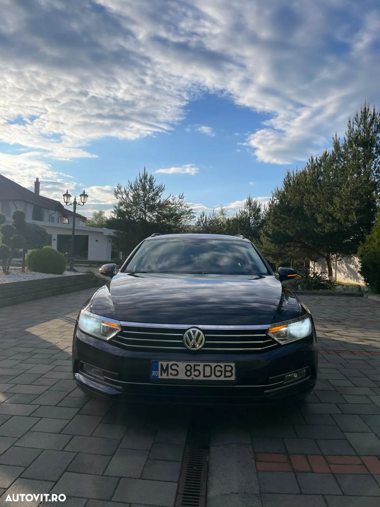 Volkswagen Passat Variant 2.0 TDI SCR DSG BlueMotion Comfortline - 11