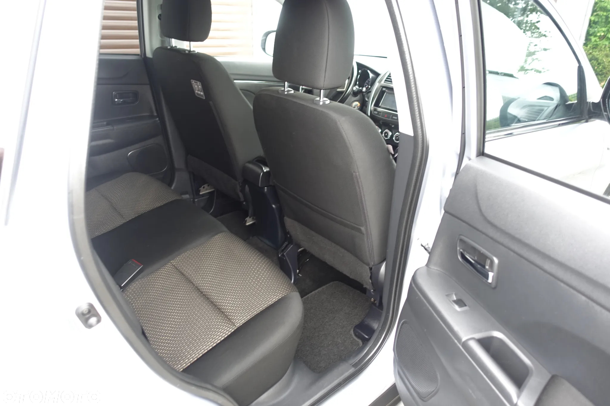 Mitsubishi ASX 1.8 DI-D 2WD Comfort Edition - 17