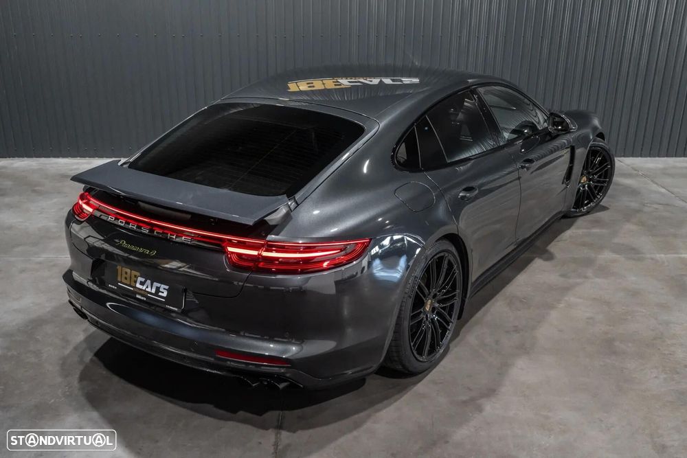 Porsche Panamera 4 E-Hybrid - 47