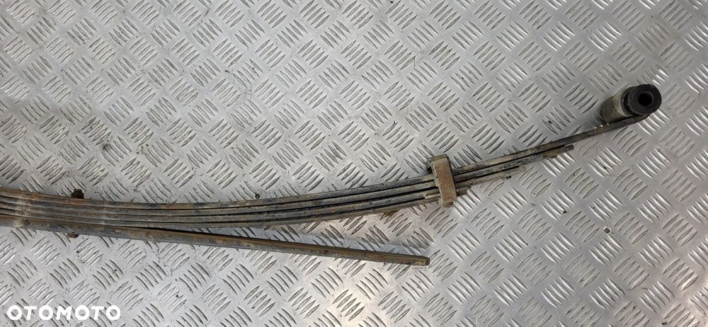 Mitsubishi L200 V Resor Tył - 12