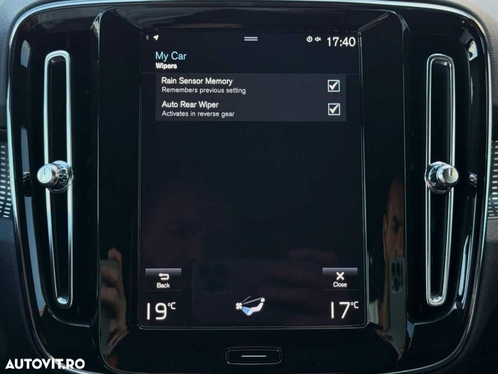 Volvo XC 40 Recharge T5 Twin Engine AT7 R-Design - 40