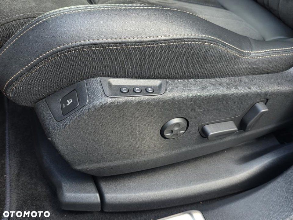 Peugeot 5008 - 19