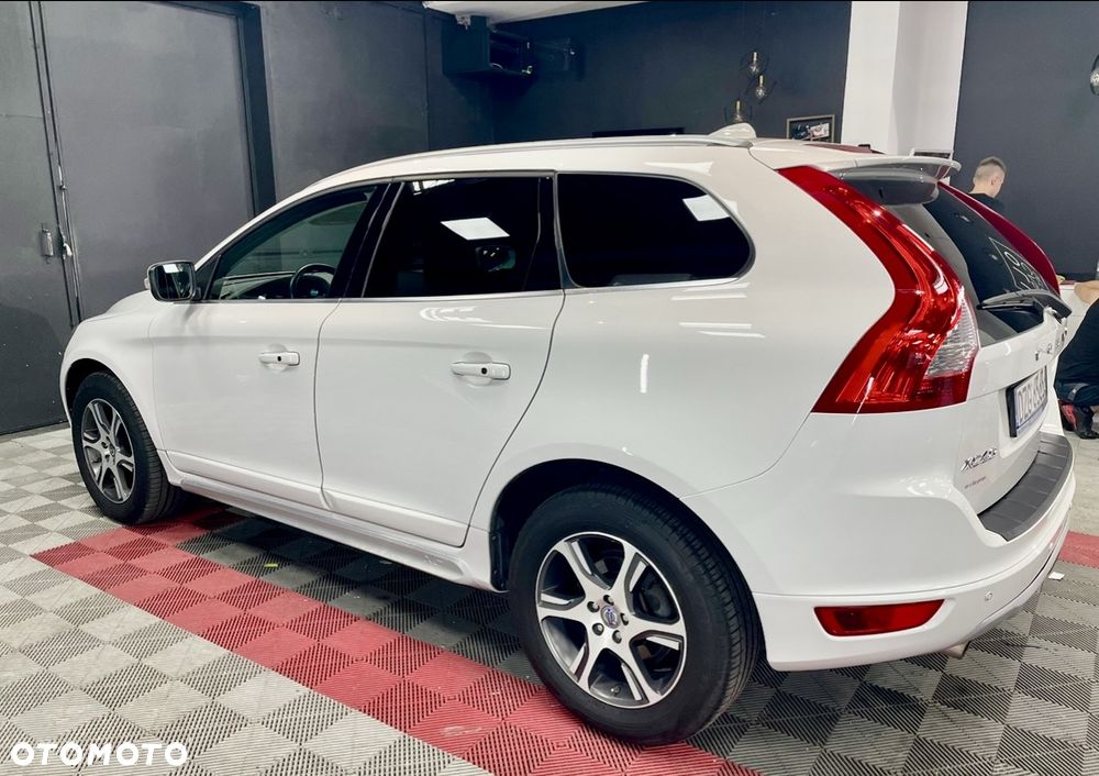 Volvo XC 60 T6 AWD Geartronic Momentum - 18