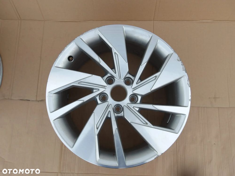FELGA 8X18 ET46 AUDI 8Y0601025F - 3
