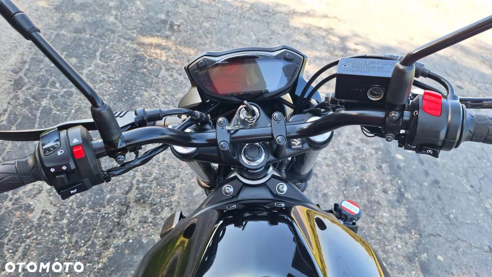 Suzuki SV - 30