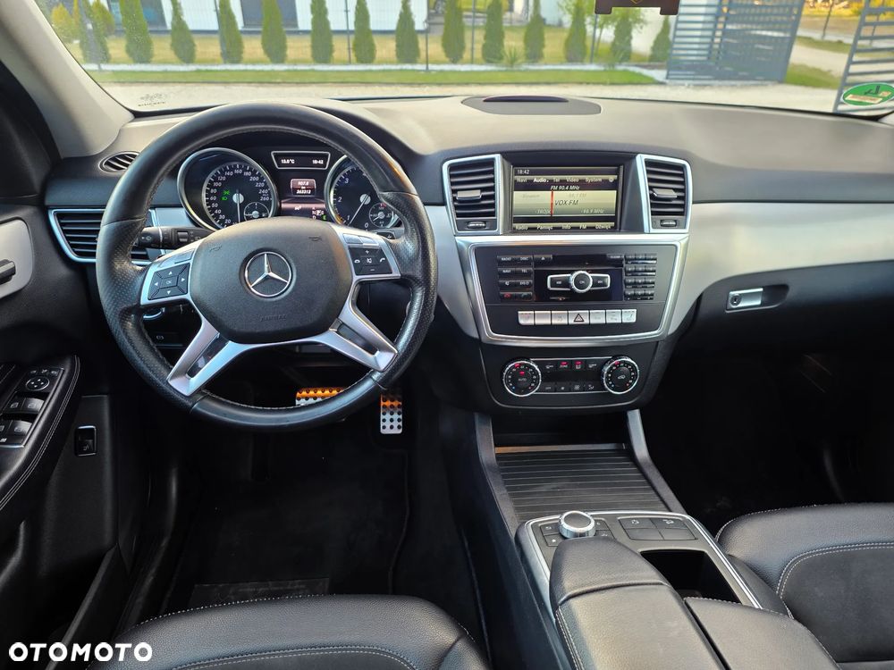 Mercedes-Benz ML - 6