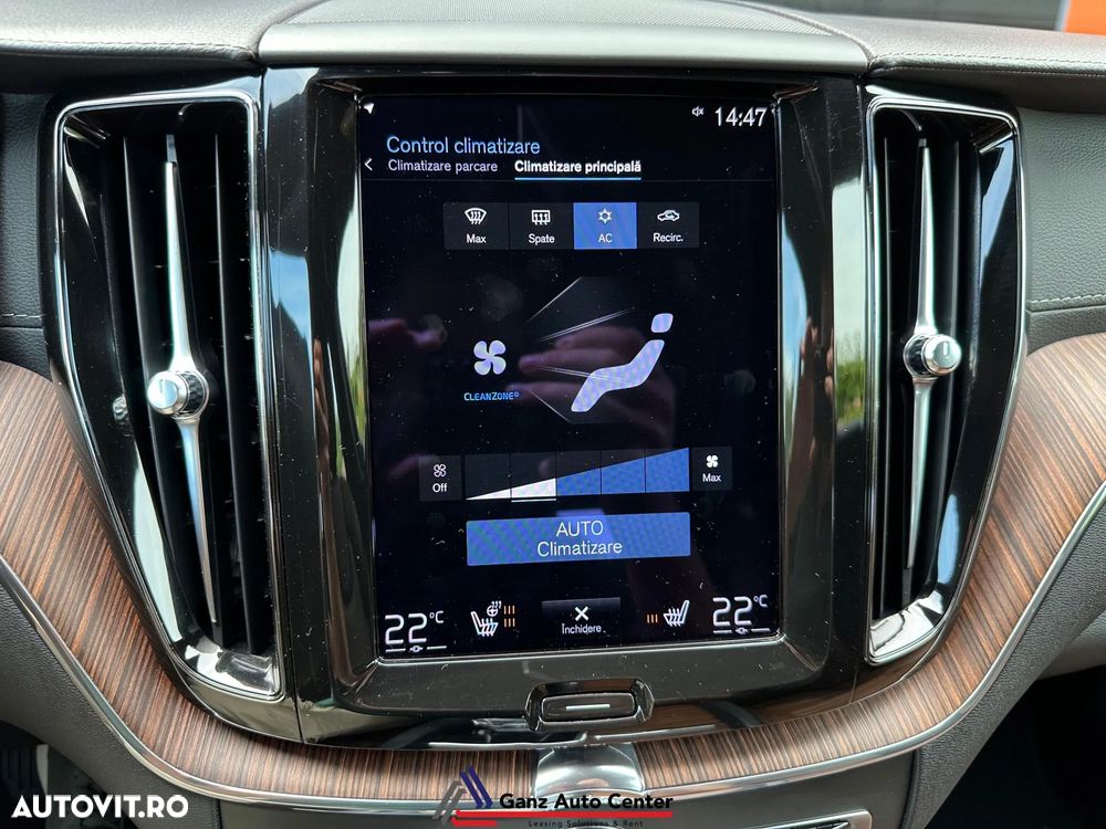 Volvo XC 60 B4 MHEV AWD Inscription - 29