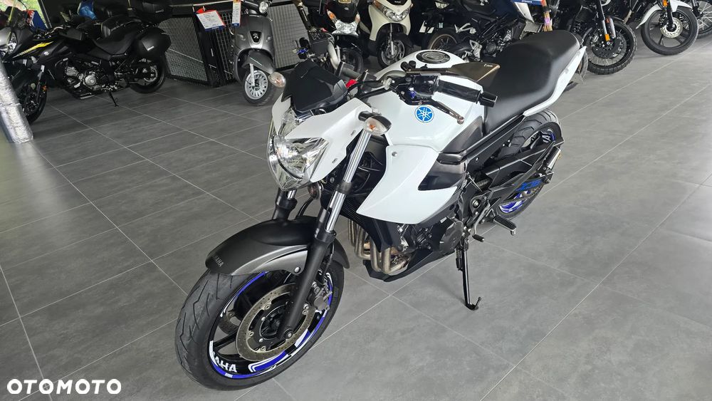 Yamaha XJ - 2