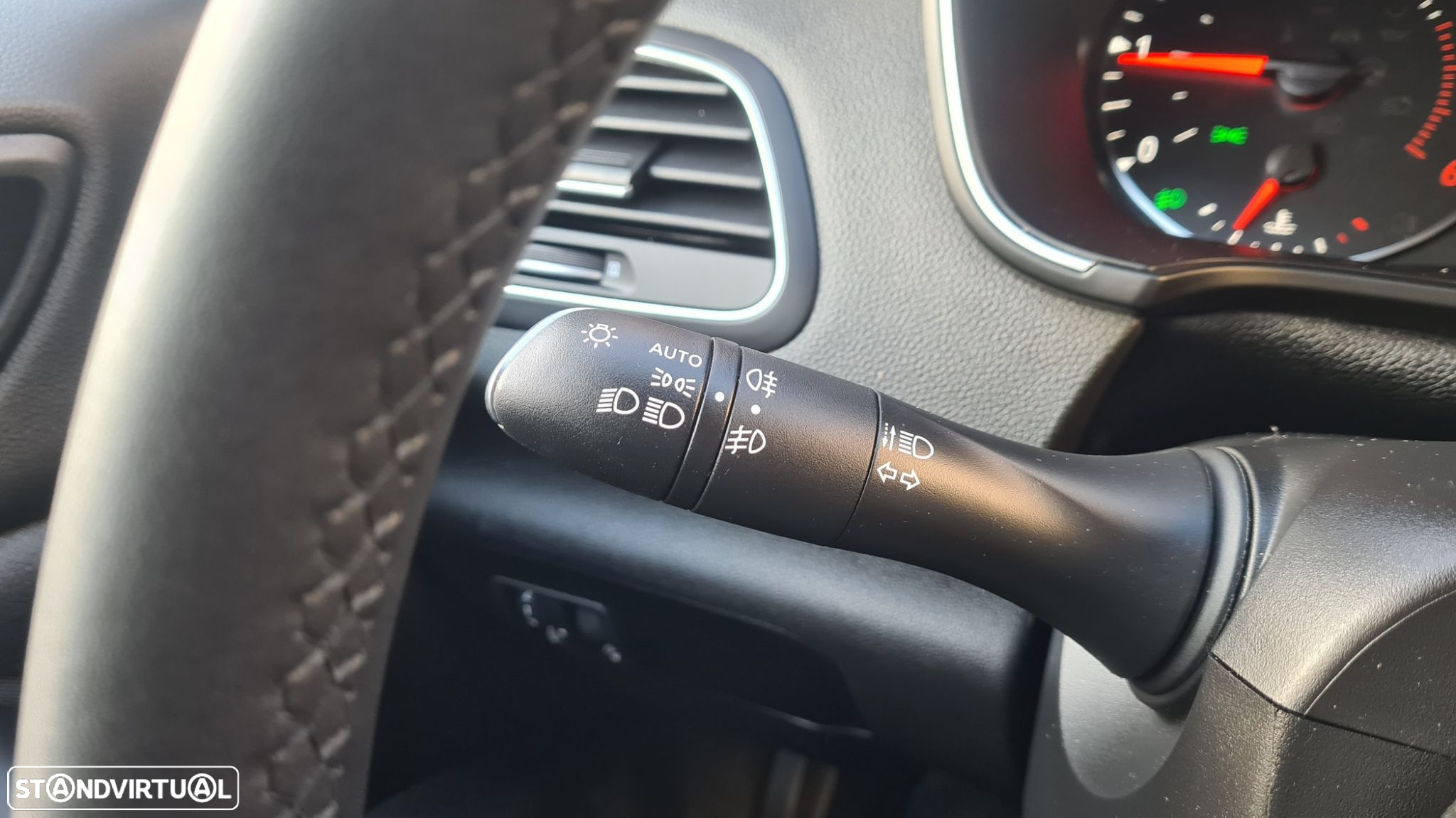 Renault Mégane 1.5 Blue dCi Intens EDC - 12