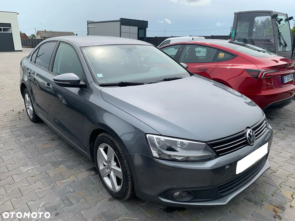 Volkswagen Jetta 1.6 TDI DSG Highline - 25