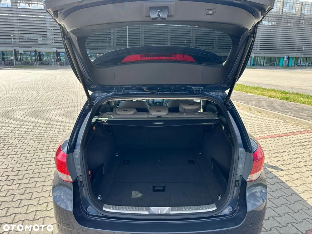 Hyundai i40 Kombi blue 1.7 CRDi DCT Premium - 16