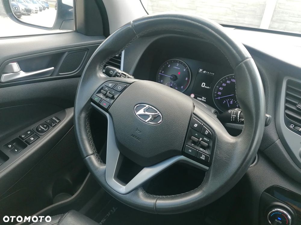 Hyundai Tucson 2.0 CRDi 4WD Automatik Style - 16