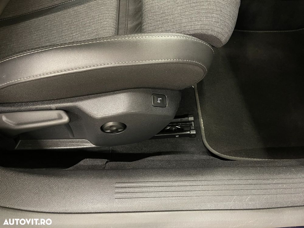 Peugeot 508 Plug-In Hybrid 225 e-EAT8 Allure Pack - 32