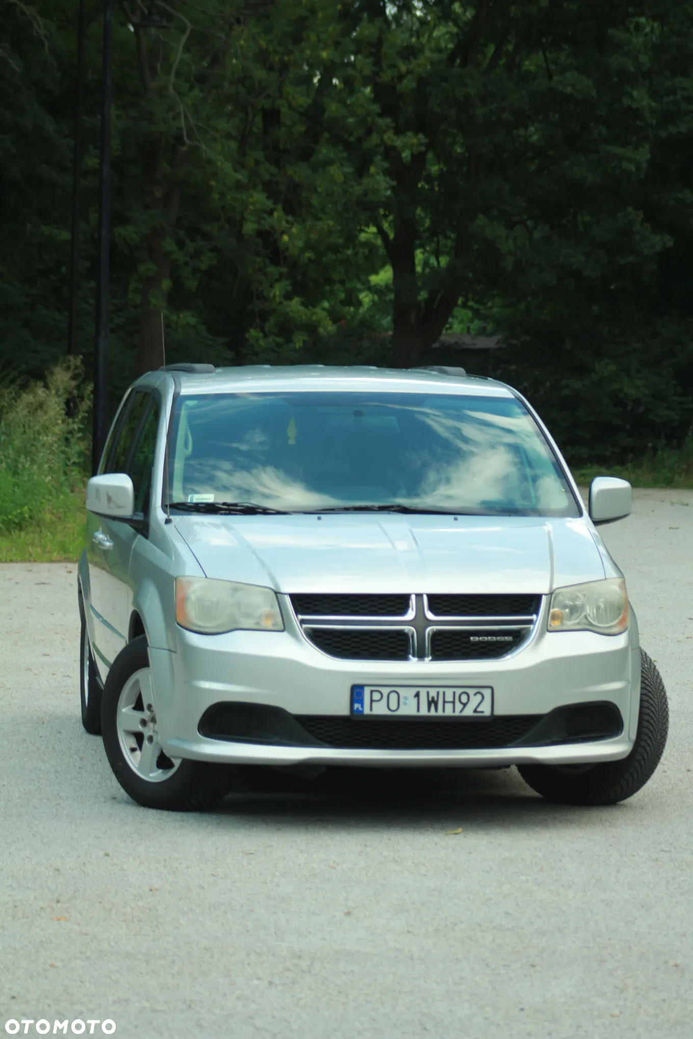 Dodge Grand Caravan - 11