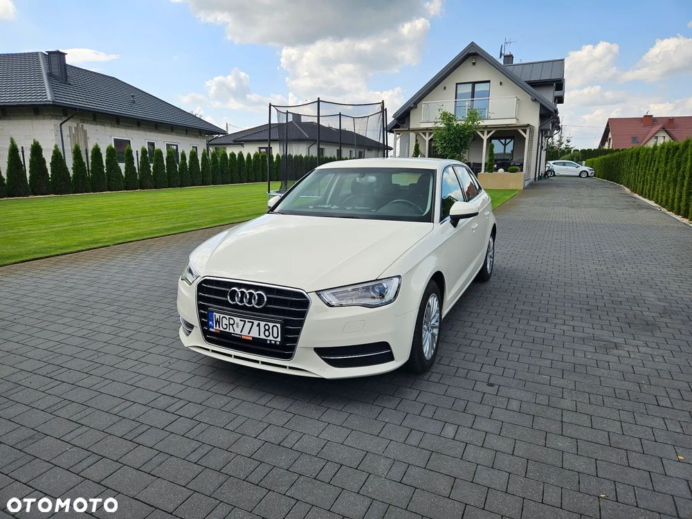 Audi A3 Sportback 2.0 TDI S tronic - 3
