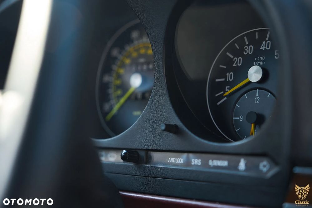 Mercedes-Benz SL - 24
