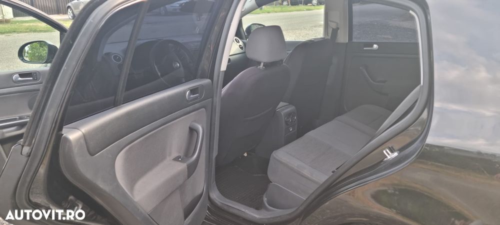 Volkswagen Golf Plus - 8