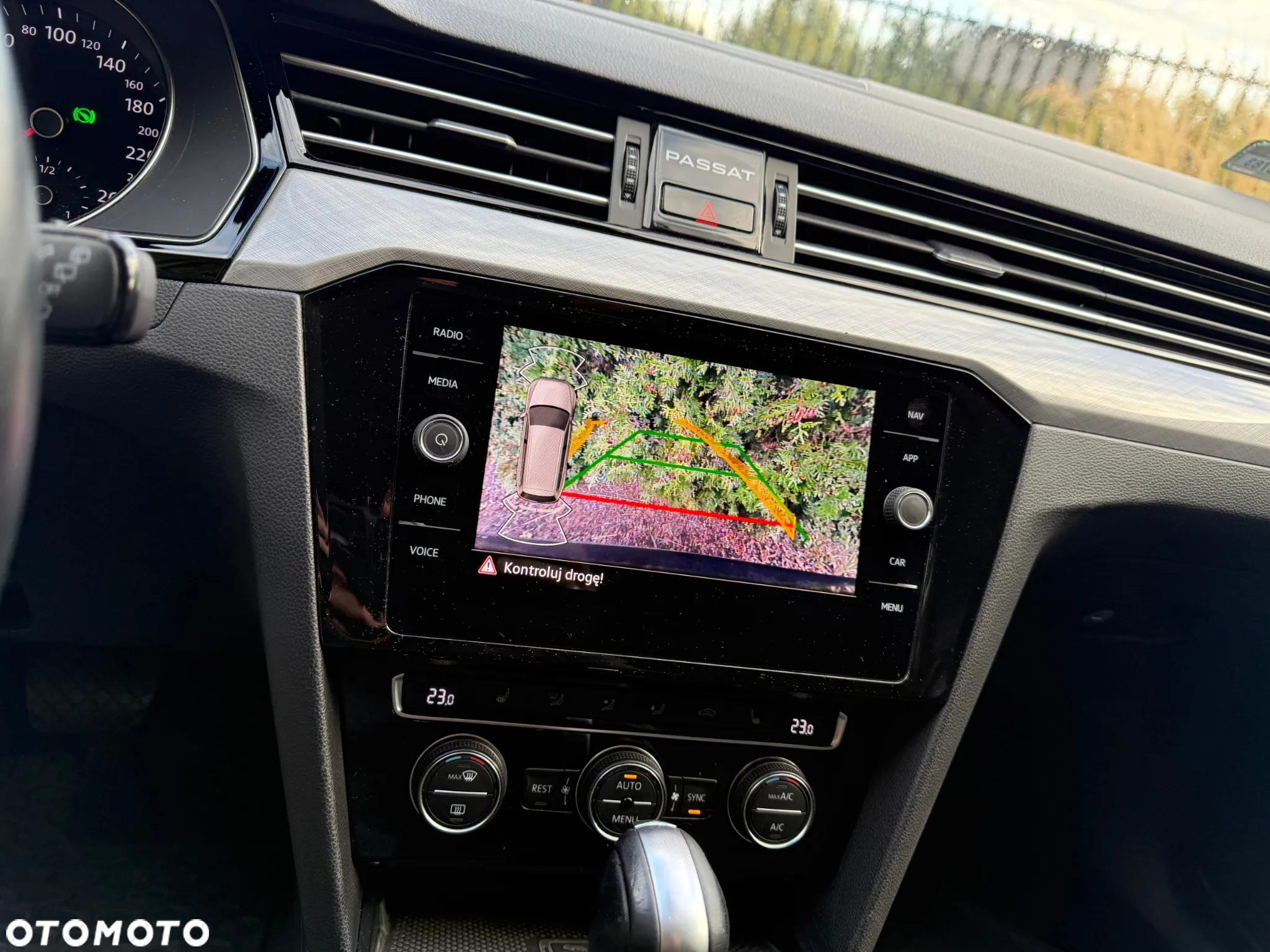 Volkswagen Passat 2.0 TDI EVO Business DSG - 6