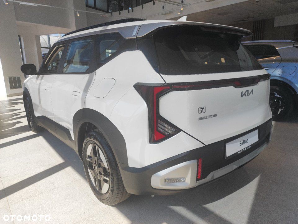 Kia Seltos - 4